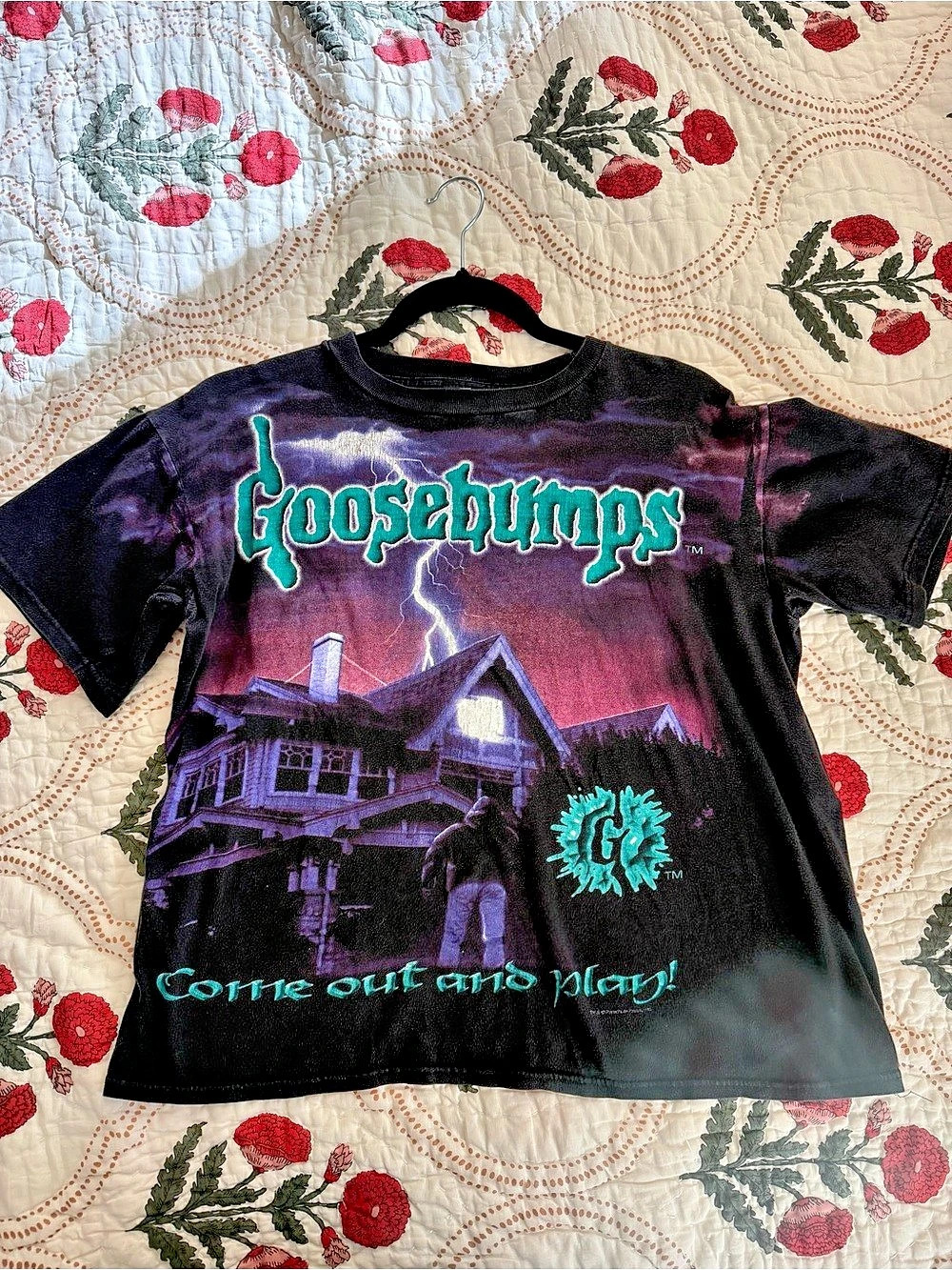 Goosebumps Come Out and Play Graphic T-Shirt Tee Black & Purple Girls Medium